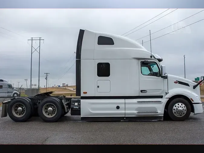 2023 PETERBILT 579