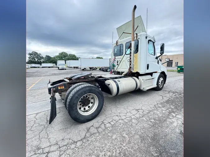 2019 FREIGHTLINER/MERCEDES NEW CASCADIA 126