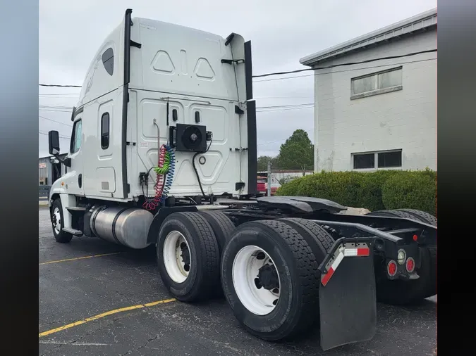 2019 FREIGHTLINER/MERCEDES CASCADIA 125