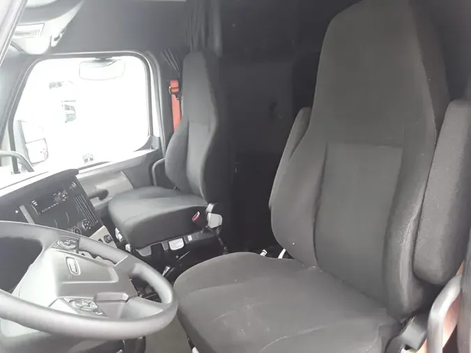 2019 FREIGHTLINER NEW CASCADIA PX12664