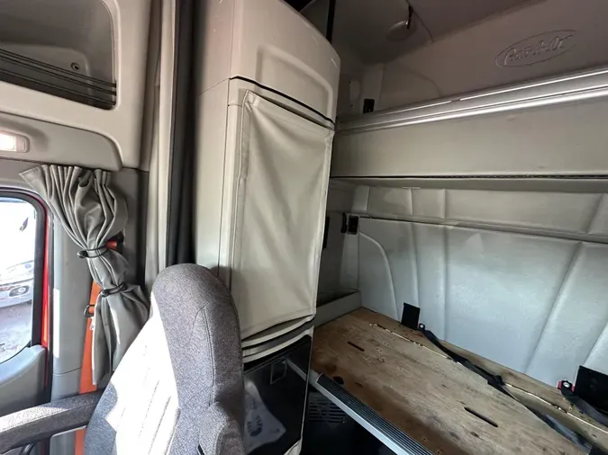 2021 Peterbilt 579233b343f9358a2255880957610dfab3a