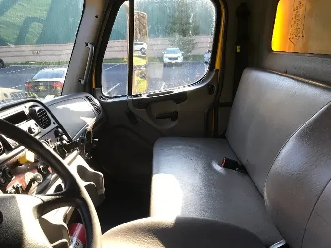 2018 Freightliner M2