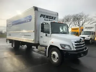 2017 HINO TRUCK 268