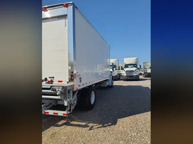 2019 FREIGHTLINER/MERCEDES M2 106