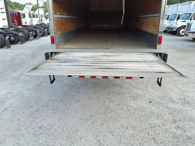 2019 FREIGHTLINER M2 106