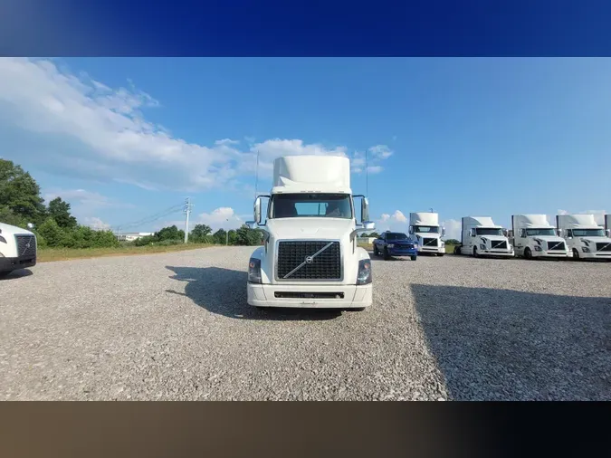 2018 Volvo VNL300
