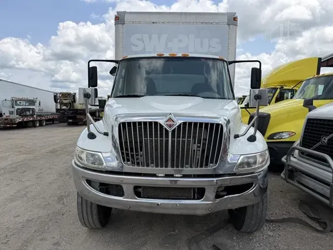 2018 INTERNATIONAL DURASTAR 4300