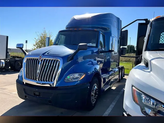 2022 INT LT625 6x4