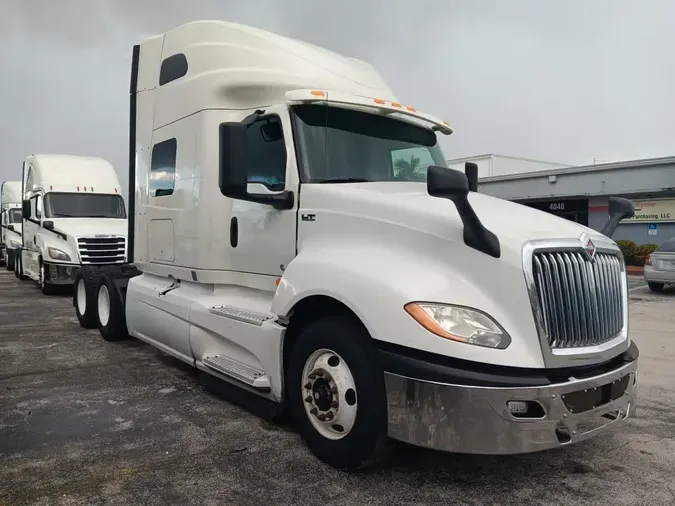 2020 NAVISTAR INTERNATIONAL LT625 SLPR CAB