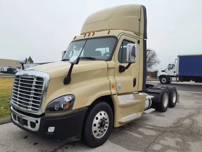 2019 FREIGHTLINER/MERCEDES CASCADIA 125234f74512b955843f3bb473ba4dfc7fa