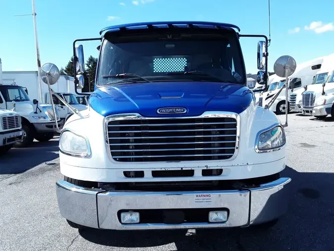 2020 FREIGHTLINER/MERCEDES M2 106
