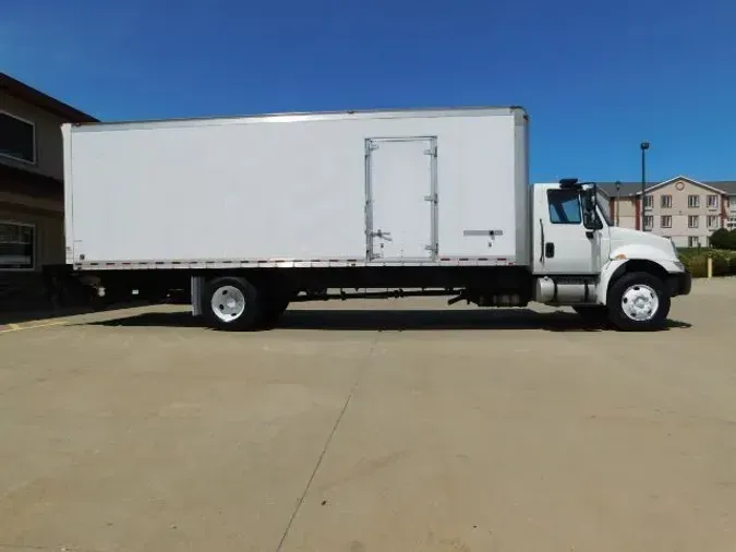 2018 International DuraStar 4300