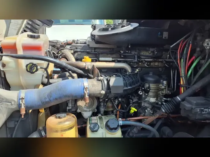 2019 FREIGHTLINER/MERCEDES CASCADIA 125235de11c9428f4c800226a41fbfb2336