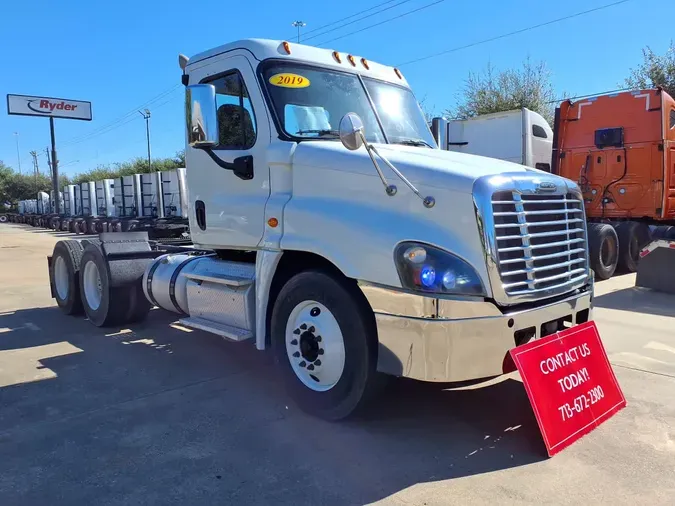 2019 FREIGHTLINER/MERCEDES CASCADIA 125236080462277349fd79048ceb22742c7