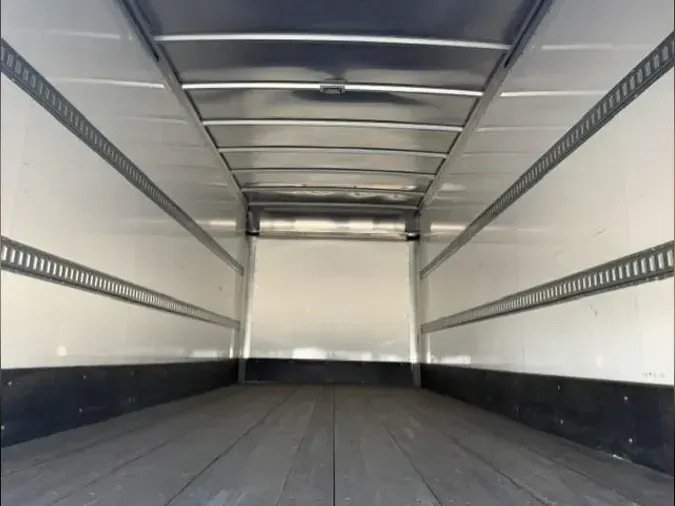 2022 Freightliner Business Class M2 106