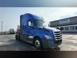 2020 FREIGHTLINER CASCADIA 126