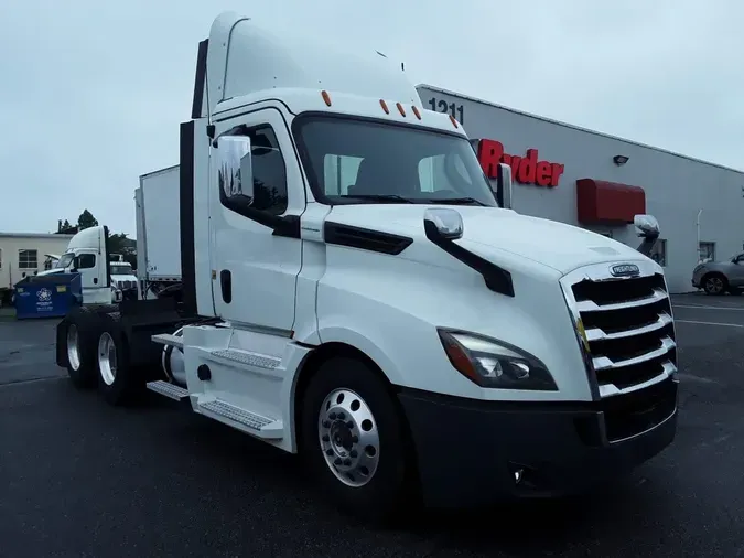 2020 FREIGHTLINER NEW CASCADIA PX12664