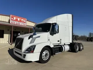 2016 VOLVO VNL64T630