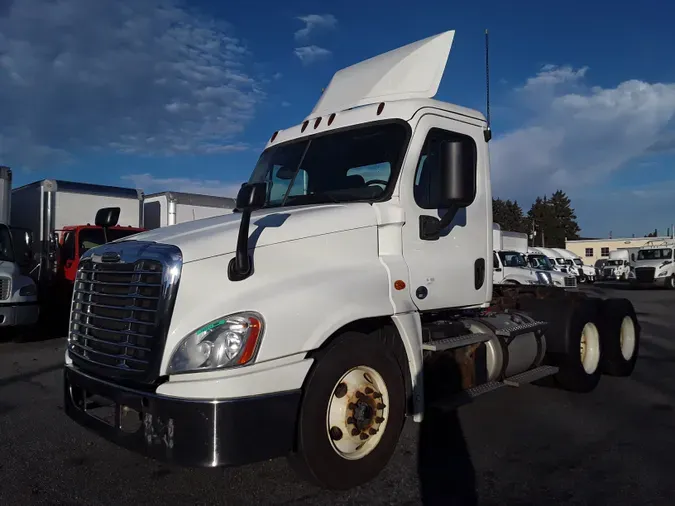 2018 FREIGHTLINER/MERCEDES CASCADIA 125