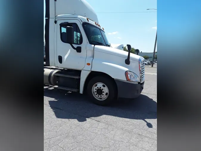 2016 FREIGHTLINER/MERCEDES CASCADIA 125