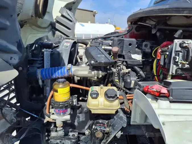 2019 FREIGHTLINER/MERCEDES M2 106