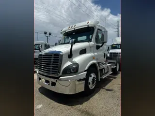 2018 FREIGHTLINER/MERCEDES CASCADIA 113