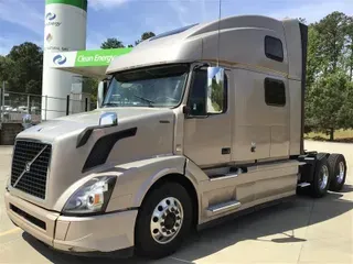 2016 VOLVO VNL62T780