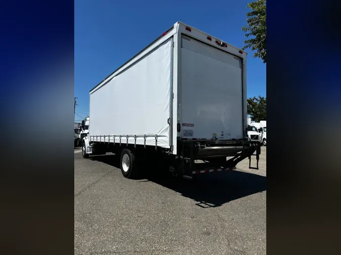 2018 FREIGHTLINER M2 106