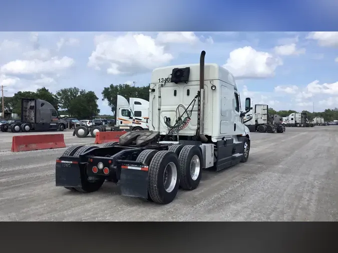 2021 Freightliner Cascadia 126238630641db8d9a1d0d462eeae2e9b48