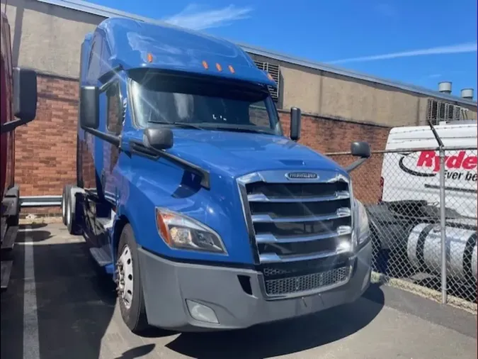 2019 FREIGHTLINER NEW CASCADIA PX12664