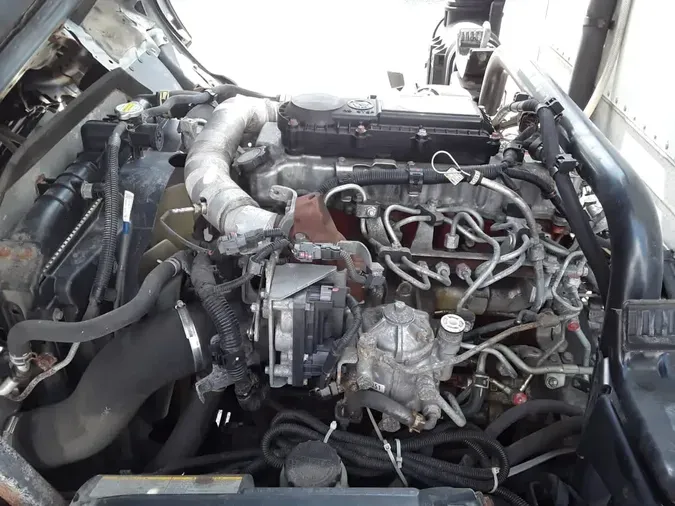 2020 HINO HINO 195