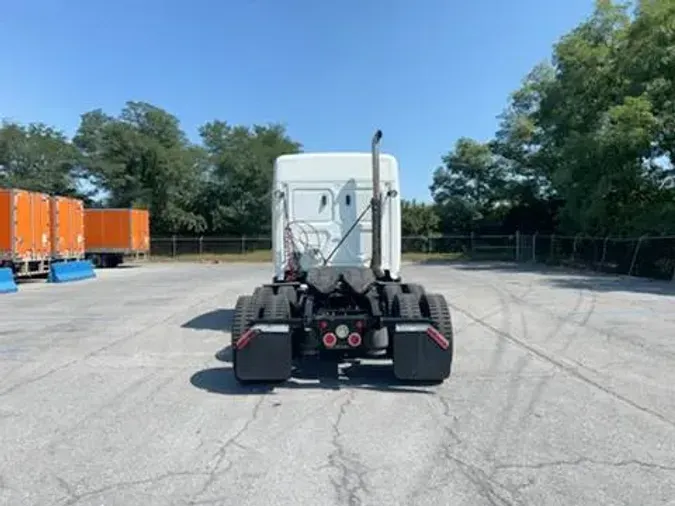 2020 Freightliner Cascadia