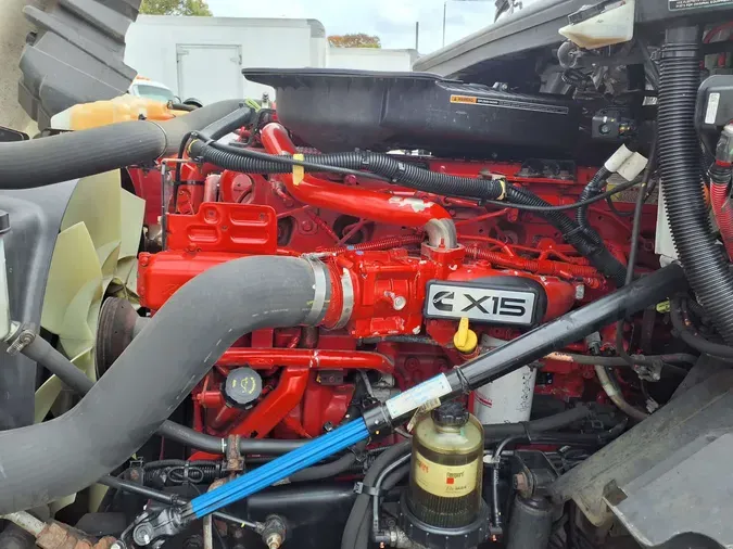 2021 NAVISTAR INTERNATIONAL LT625 DAYCAB S/A