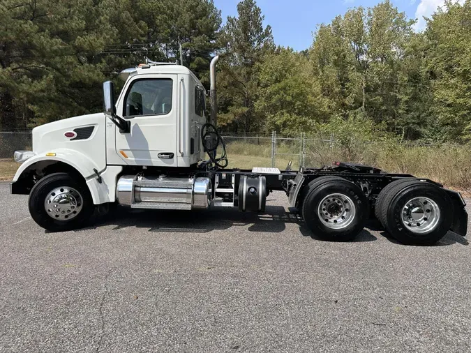 2020 Peterbilt 567