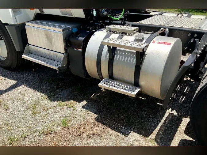 2019 INT LT625 6x4