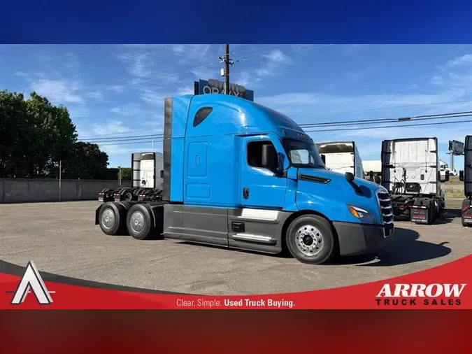 2022 FREIGHTLINER CA126