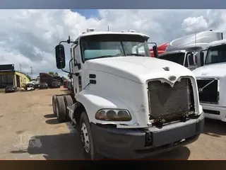 2007 MACK VISION CX613