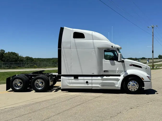 2022 PETERBILT 579