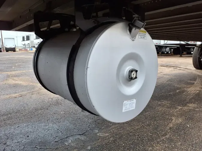 2016 VANGUARD TRAILER CORP R8000B 53/102/162