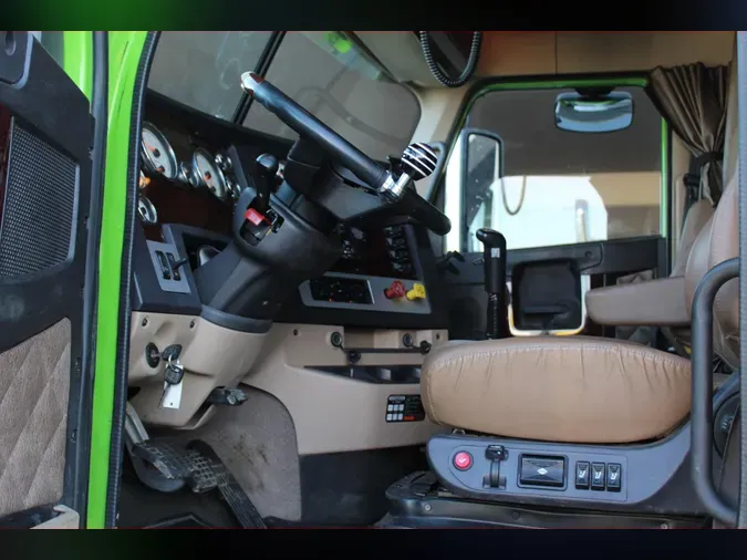 2021 Freightliner CORONADO23a4185655de27f2af55045c60e582e4