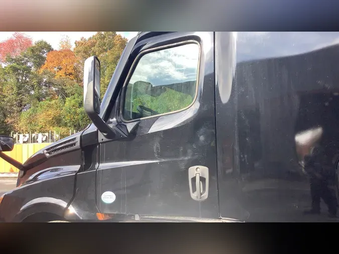 2020 Freightliner Cascadia 12623a5438fb55b13a82def1e51b96e4354