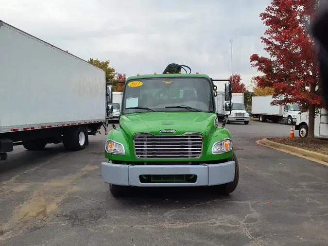 2013 FREIGHTLINER/MERCEDES M2 106