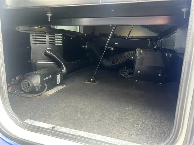 2022 Peterbilt 57923acf8a483804743755de8a3249ccbbd