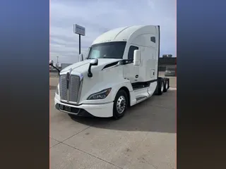 2022 KENWORTH T680
