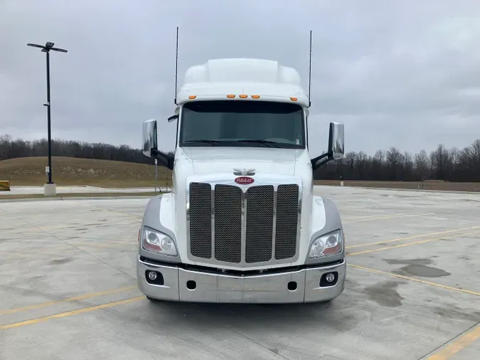 2021 Peterbilt 579