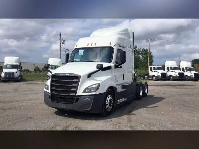 2022 Freightliner Cascadia 126