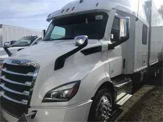 2020 Freightliner CASCADIA 116