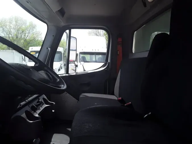 2019 FREIGHTLINER/MERCEDES M2 106