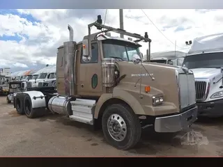 2012 WESTERN STAR 4900