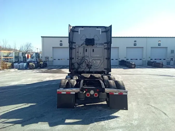 2021 Freightliner Cascadia